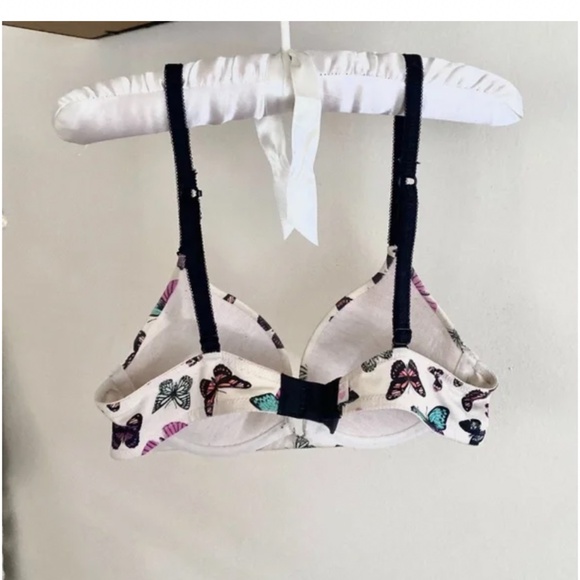 🪞 Pink VS butterfly printed cotton push up bra top 32b by victoria’s secret - Picture 2 of 5